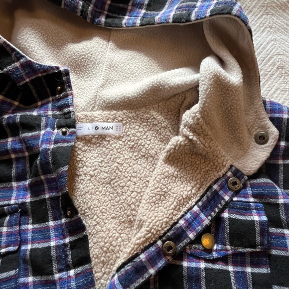 Plaid Print Hoodie - Picture 2 of 4